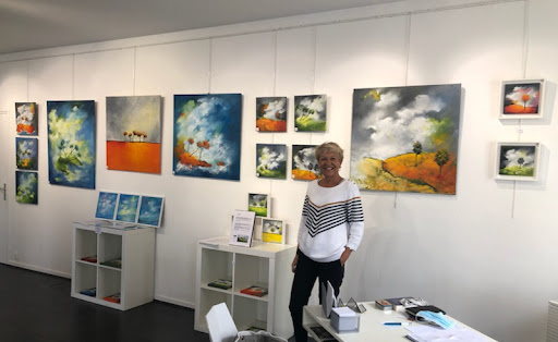 Galerie Sénac de Meilhan, exposition de Lydie Allaire sur l'île de Ré, peinture, oil painting, exhibition, arbres de Lydie Allaire, ciels de Lydie Allaire, tableaux à vendre, acheter une toile de Lydie Allaire, oeuvres uniques, Charente-Maritime, Nantes, Bretagne, Orange, Bleu, vert, technique mixte, galerie d'art contemporain, huile sur toile