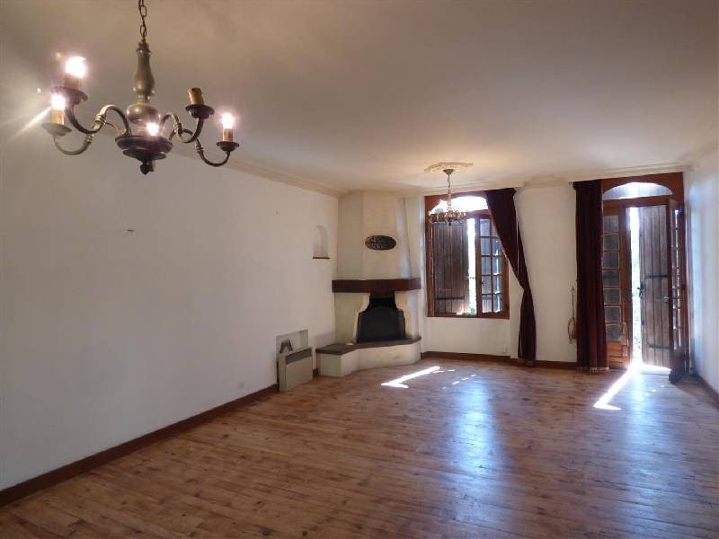 Vente maison 6 pièces 146 m² à Lalinde (24150), 112 350 €