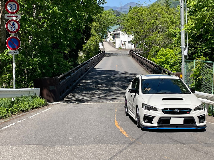WRX S4の新緑の中で…・峠ステッカー狩り・川場田園プラザ・道の駅 尾瀬かたしな・GW明けの連休満喫に関するカスタム事例の投稿画像4枚目