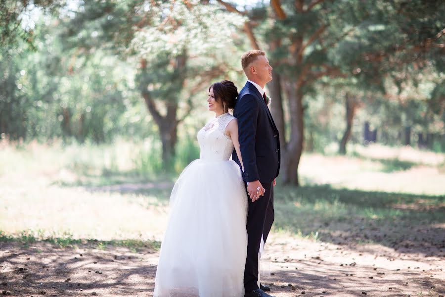 Fotografo di matrimoni Elena Tokareva (tokarevaelena). Foto del 1 aprile 2023