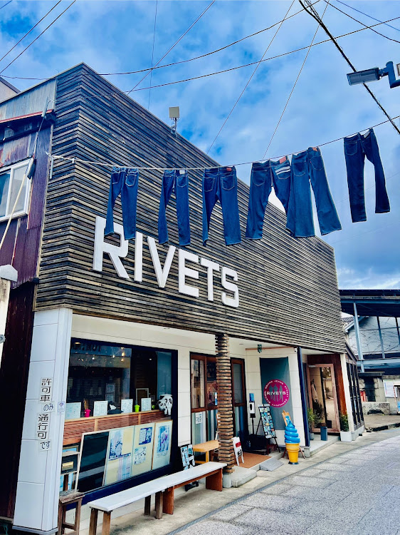 あきらさんが投稿した休日ドライブ・社用車でお出かけ・児島ジーンズストリート・月末まで岡山出張に関するカスタム事例の投稿画像15枚目