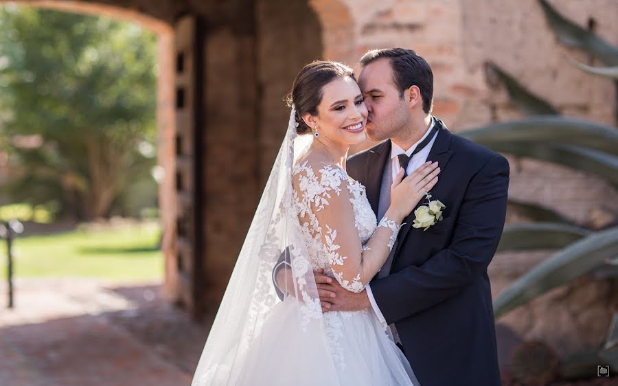 Fotografo di matrimoni Miriam Orozco (studiomphoto). Foto del 23 agosto 2023