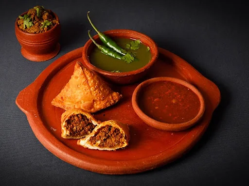 Mutton Keema Samosa (2 Pc)