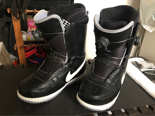 ホンダ ライフを華麗にカスタム By Suxell 12 13 スノボブーツのお手入れ中 もう製造されてない Nike Zoom Us8 5inch大切に使 Cartune