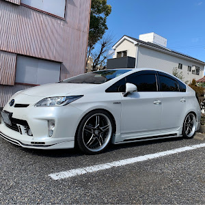 プリウス ZVW30