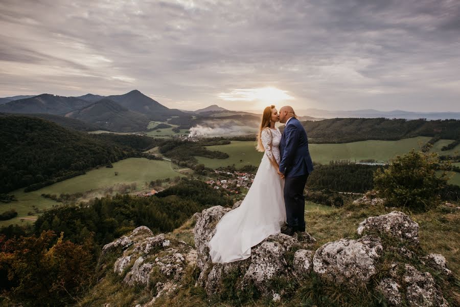 Fotógrafo de casamento Jozef Sádecký (jozefsadecky). Foto de 30 de janeiro 2020