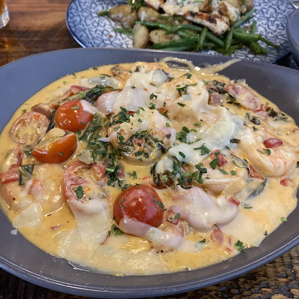 GF shrimp and grits