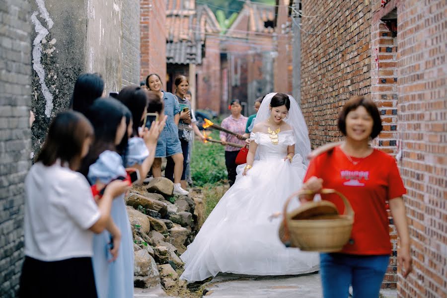 Fotografo di matrimoni Hol Zhang (holphoto). Foto del 9 marzo 2023