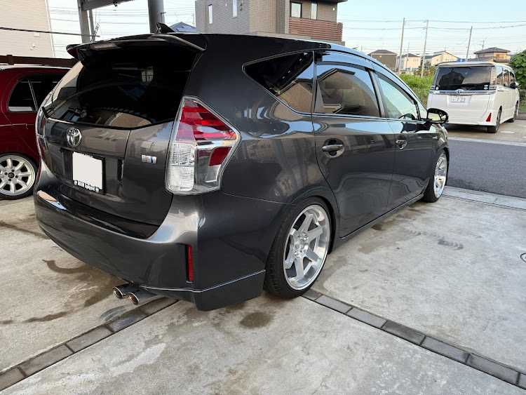 プリウスαのzvw41w・仕様変更・スプリング交換・洗車・猛暑に気をつけて💦に関するカスタム事例の投稿画像1枚目