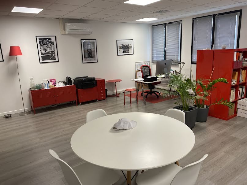 Location  locaux professionnels 1 pièce 52 m² à Meylan (38240), 690 €