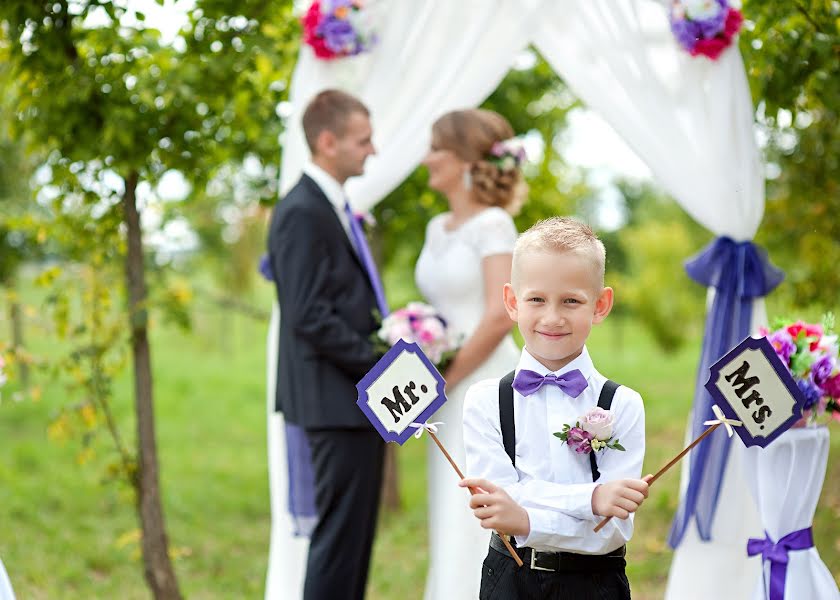 Fotógrafo de casamento Irina Shidlovskaya (ty-odin). Foto de 2 de janeiro 2016