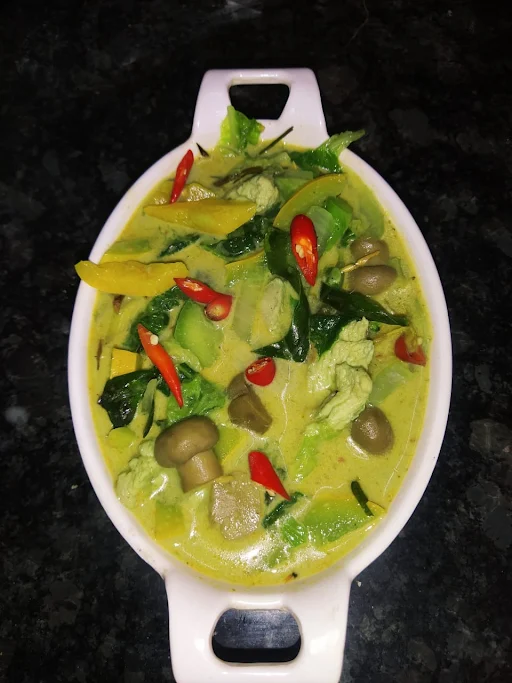 Non-Veg Thai Green Curry [Serves 1-2]