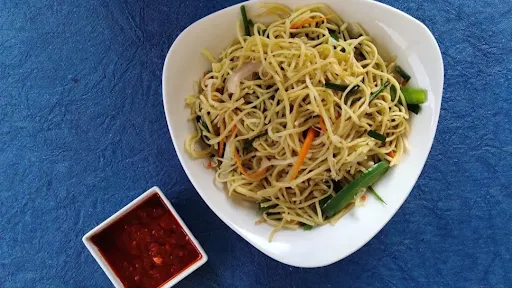 Chicken Hakka Noodles