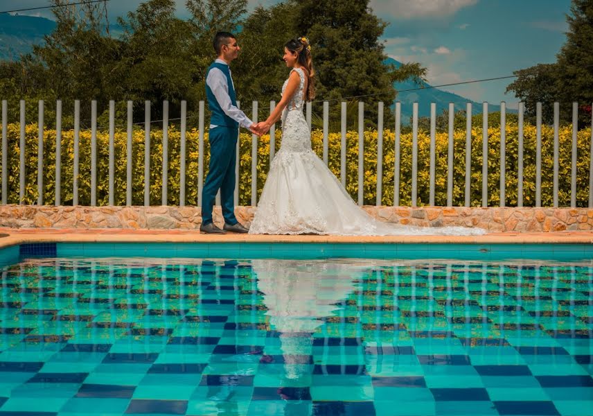 婚禮攝影師Esteban Rivera（estebanriverattl）。2018 8月9日的照片