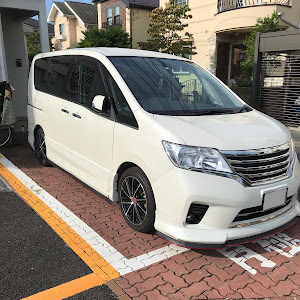 セレナ FC26