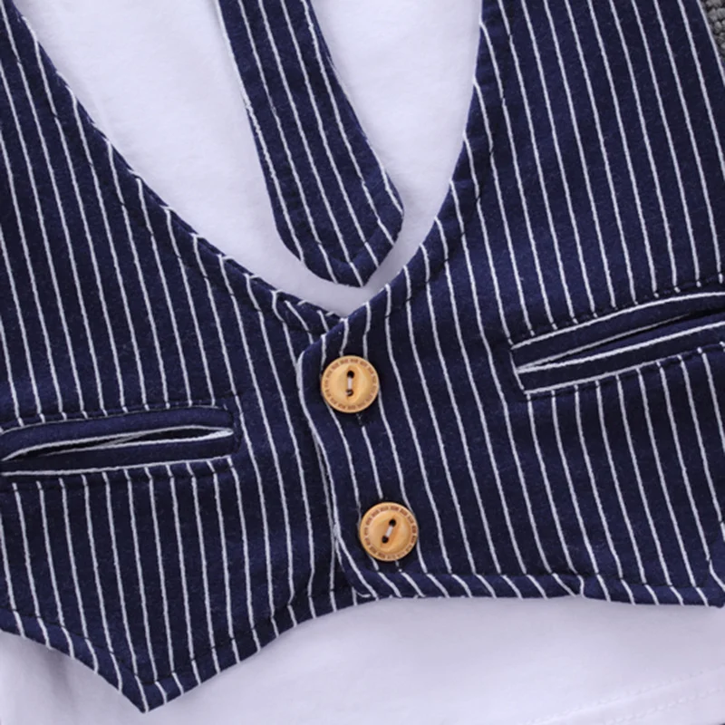 Débardeur enfant coréen à rayures Nouveau style de vêtements pour enfants Idéal pour l'été Confort et tendance pour les jeunes garçons et filles