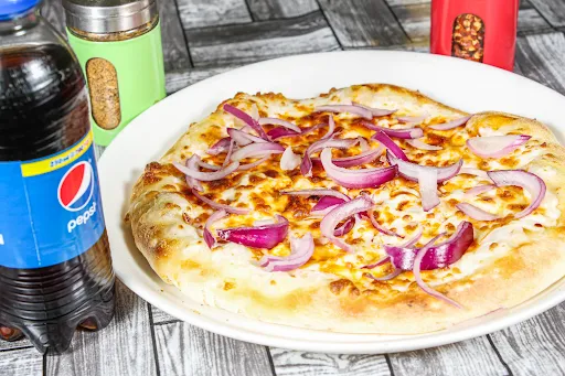 1 Onion Pizza [Medium] With Pepsi [250 Ml]