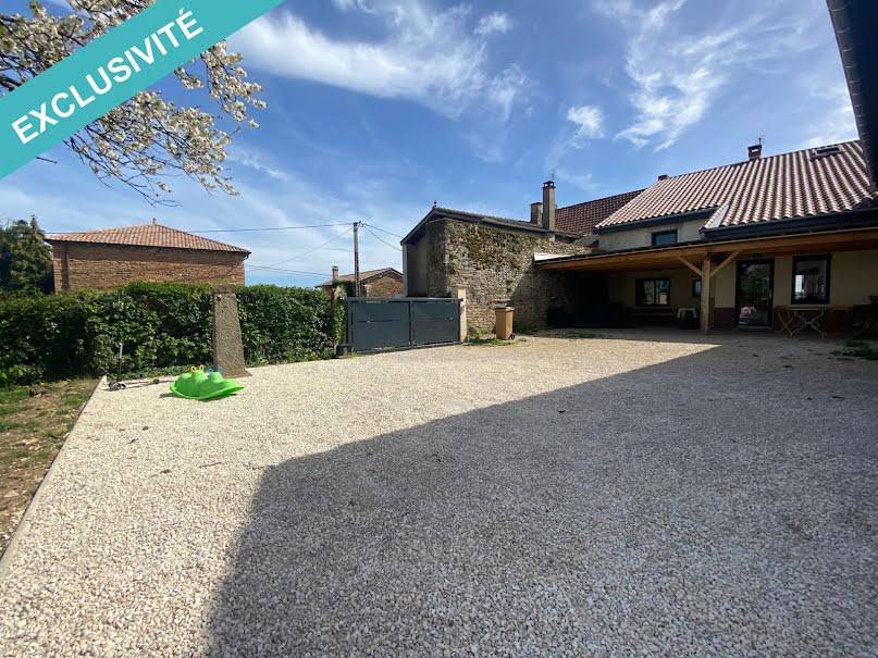 Vente maison 5 pièces 185 m² à Peronne (71260), 330 000 €