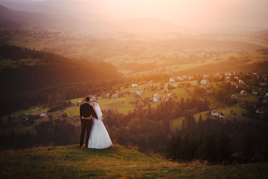 Fotógrafo de bodas Paweł Uchorczak (fanimomentu). Foto del 13 de septiembre 2017