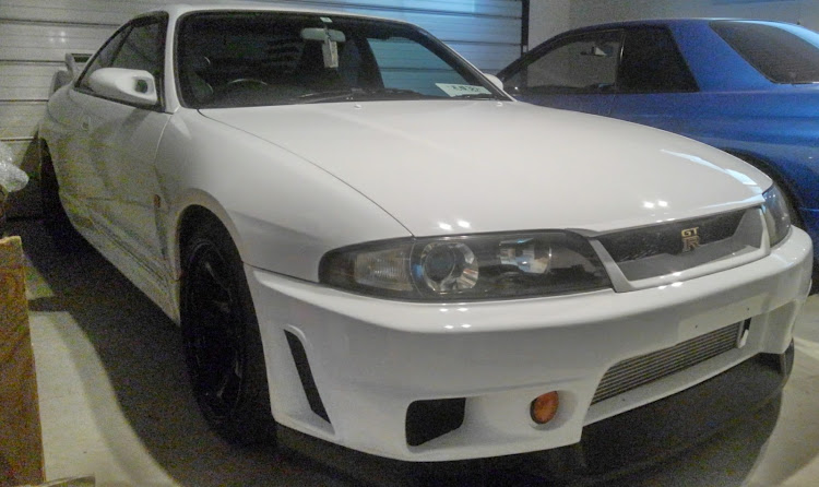 スカイライン GT-Rの右斜め前写真展・BCNR33・スカイラインGT-R・故障・レッカー移動に関するカスタム事例の投稿画像1枚目