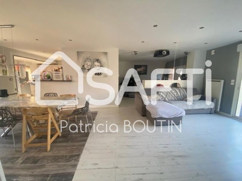 Vente maison 4 pièces 102 m² à Saint-Gelais (79410), 231 000 €