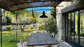 maison à Lourmarin (84)