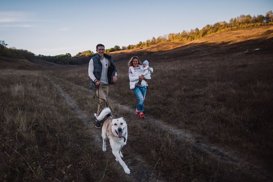 Fotógrafo de bodas Yuliya Echina (wntd). Foto del 17 de diciembre 2015