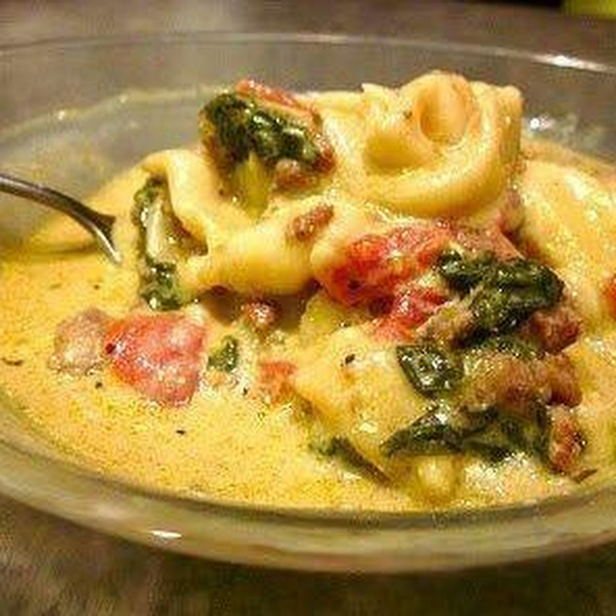 Slow-Cooker Cheesy Italian Tortellini Recipe 