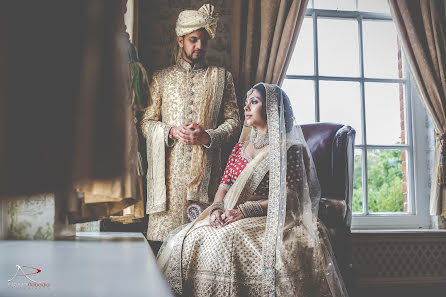 Fotografo di matrimoni Alpesh Rabadia (alpeshrabadia). Foto del 18 luglio 2019