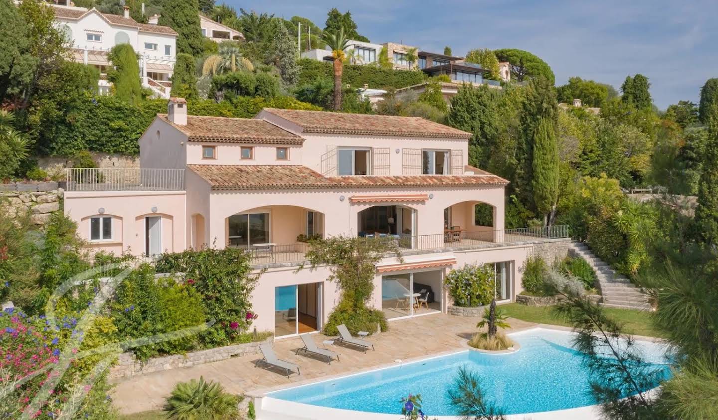 Villa with pool and terrace Mougins