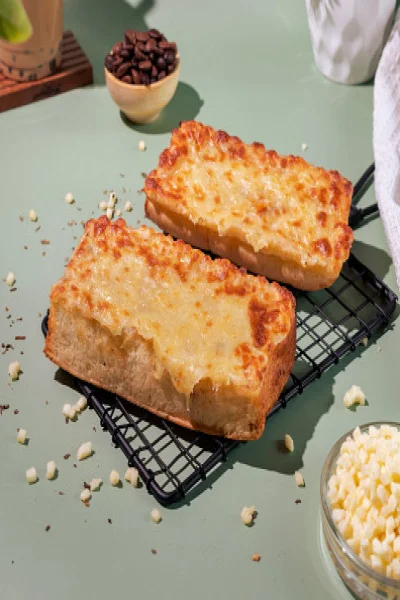 Cheesylicious Garlic Bread