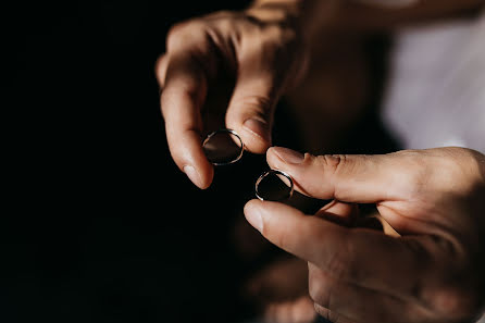 Wedding photographer Evgeniya Rossinskaya (evgeniyaross). Photo of 19 August 2019