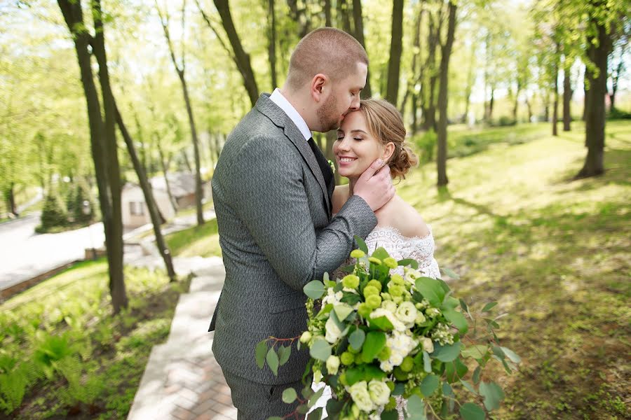 Wedding photographer Vitaliy Syromyatnikov (syromyatnikov). Photo of 1 June 2018