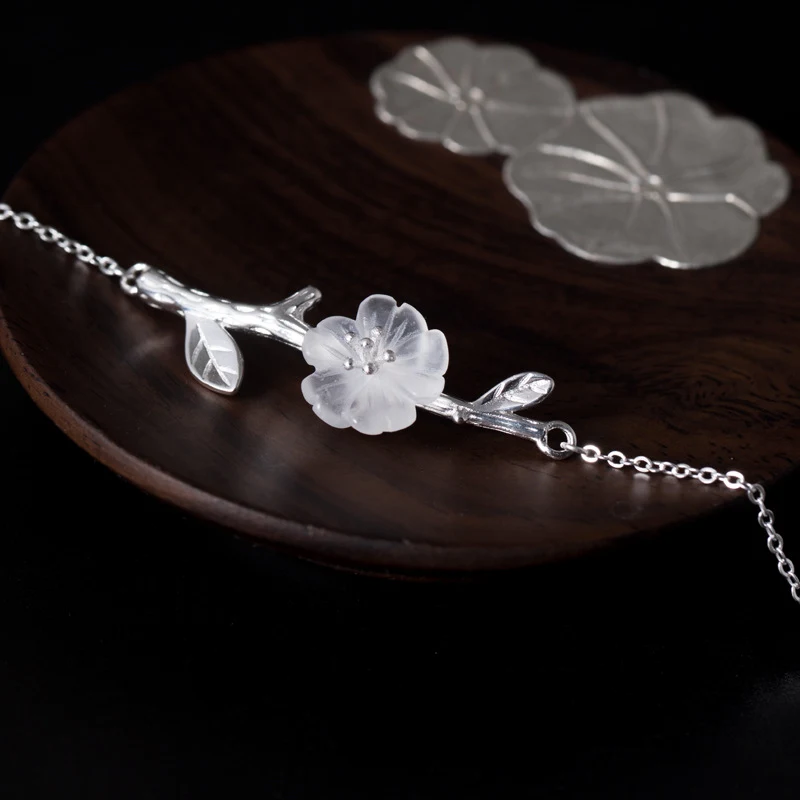 Natural crystal carved necklace