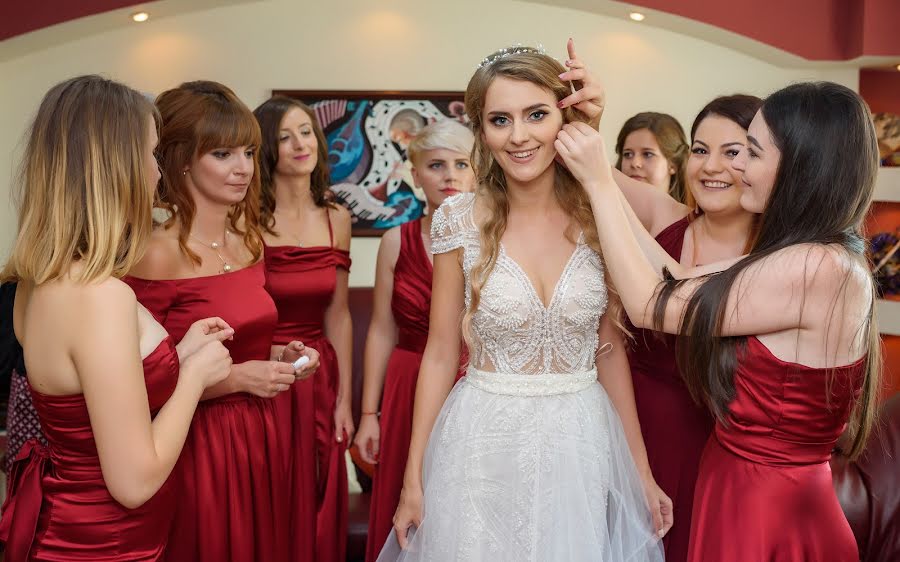 Fotografo di matrimoni Adrian Constantin (aconstantin). Foto del 8 aprile 2019