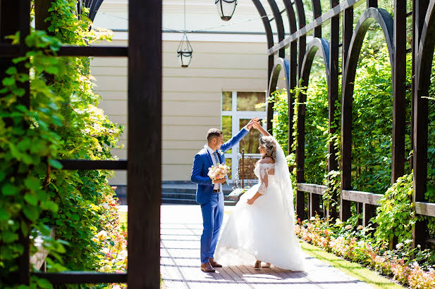 Fotografo di matrimoni Tiana Mars (tianamars). Foto del 9 maggio 2019