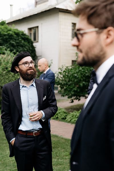 Hääkuvaaja Ole Deus (theone). Kuva otettu 1. toukokuuta 2022