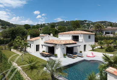 Maison avec piscine et terrasse 18