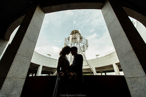 Jurufoto perkahwinan Valentina Bogomolova (weddingday-2016). Foto pada 31 Ogos 2016