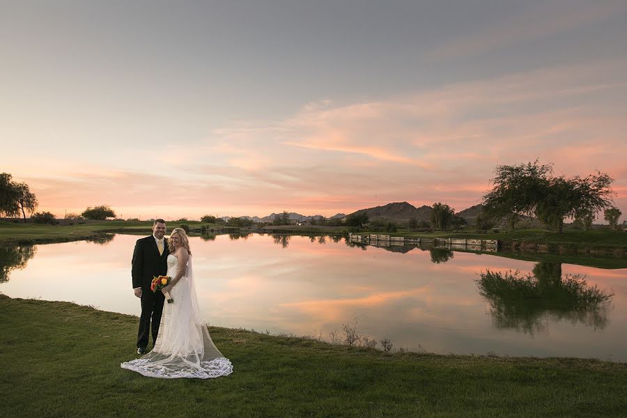 Wedding photographer Santiago Almada (santiagoalmada). Photo of 8 September 2019