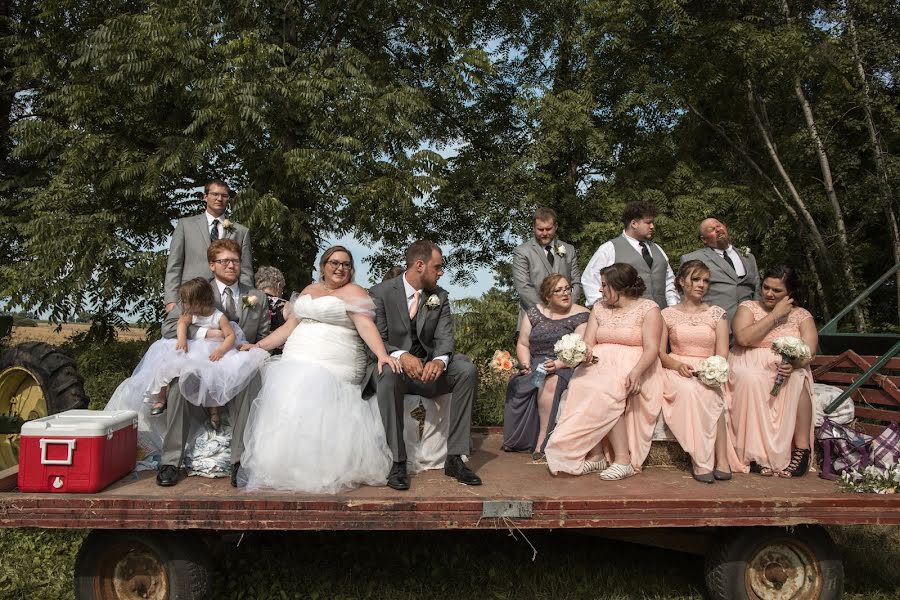 Photographe de mariage Lori-Anne Crewe (73c5djg). Photo du 7 avril 2020