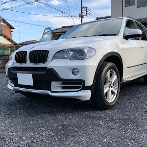 X5 E70