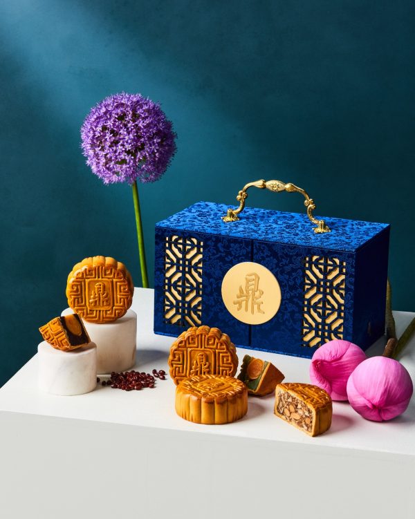 best-luxury-mooncake-gift-boxes-mid-autumn-festival-2020