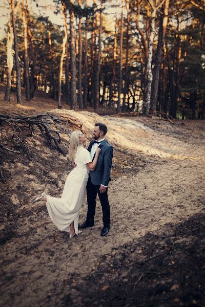 Wedding photographer Dominika Bieniek (dominikabieniek). Photo of 17 November 2021