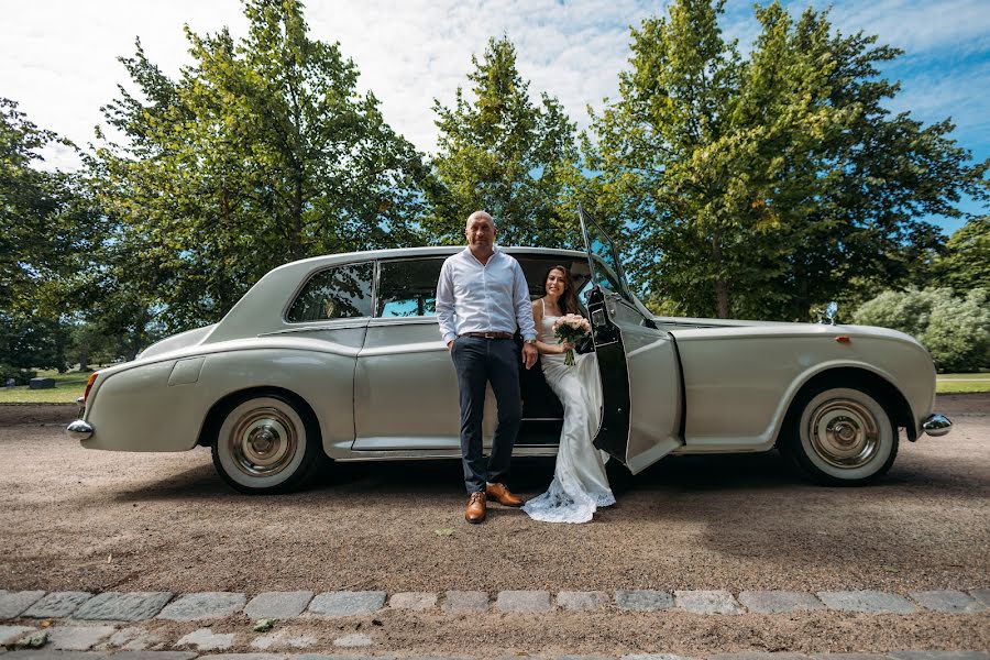 Fotógrafo de casamento Rinat Yamaev (izhairguns). Foto de 9 de agosto 2023