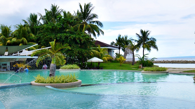 misibis bay infinity pool.JPG