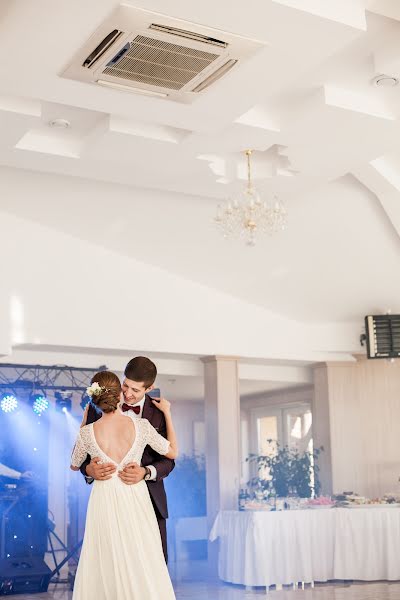 Fotografo di matrimoni Lesya Prodanik (lesyaprodanyk). Foto del 18 giugno 2018