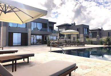 House with pool and terrace 2