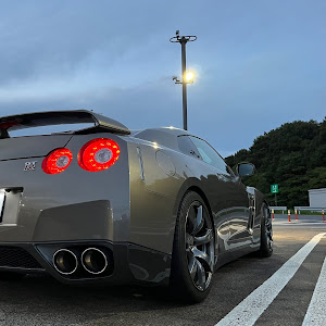 NISSAN GT-R R35