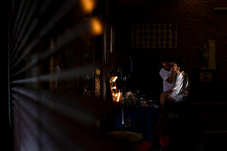 Fotógrafo de casamento Ufuk Sarışen (ufuksarisen). Foto de 10 de fevereiro 2020